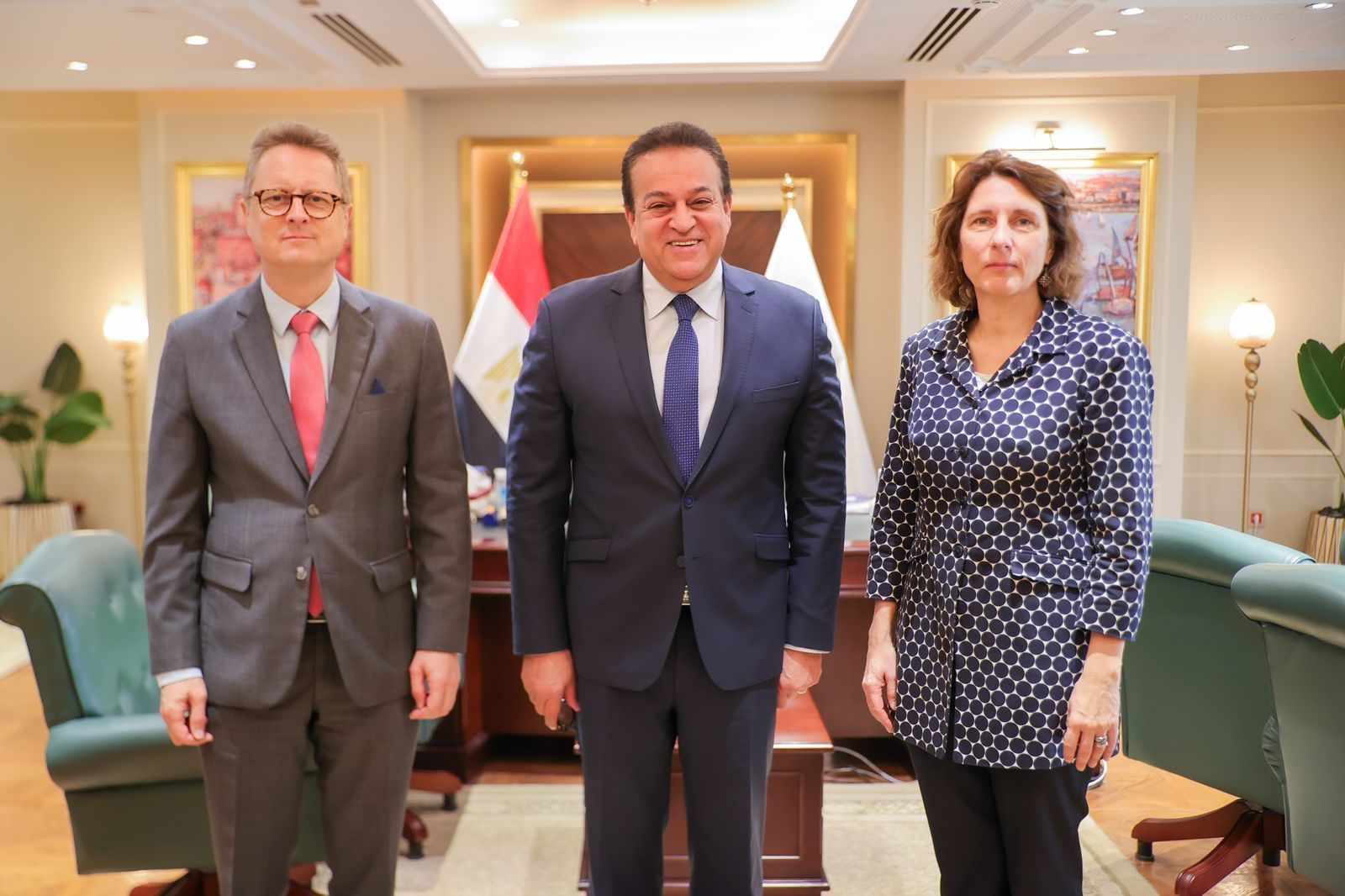 وزير الصحة يستقبل السفير الألماني لدى مصر  لبحث سبل التعاون بين البلدين 