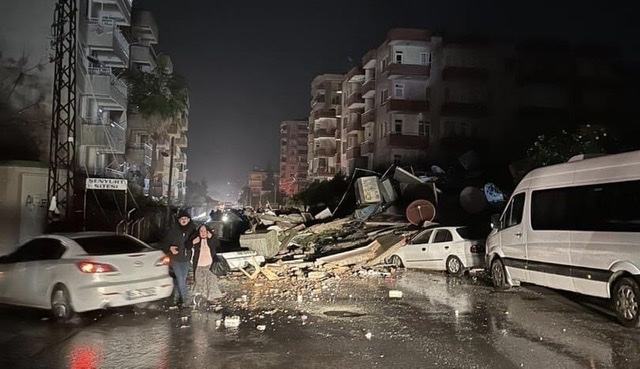 وزارة الخارجية تتابع أوضاع المصريين في تركيا وسوريا عقب الزلزال المدمر