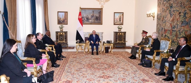 الرئيس السيسي يؤكد لـ وزير الدفاع الأمريكي حرص مصر على تدعيم الشراكة الاستراتيجية مع أمريكا