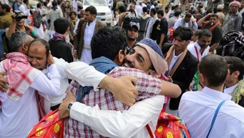 مصر ترحب بتبادل الأسرى بين الحكومة اليمنية وجماعة الحوثي