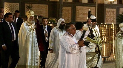 البابا تواضروس يترأس قداس عيد القيامة من الكاتدرائية المرقسية بالعباسية