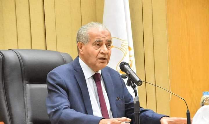 وزير التموين: يجب السماح للمصريين بالخارج بالنزول بكميات محددة من الذهب دون جمارك