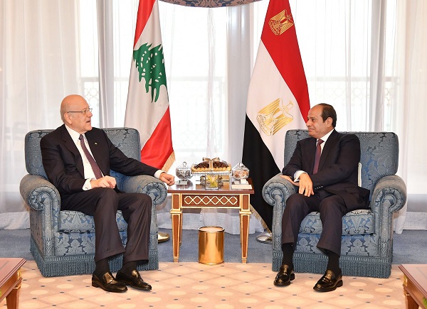 الرئيس السيسي يؤكد الاعتزاز بخصوصية العلاقات الوطيدة بين مصر ولبنان 