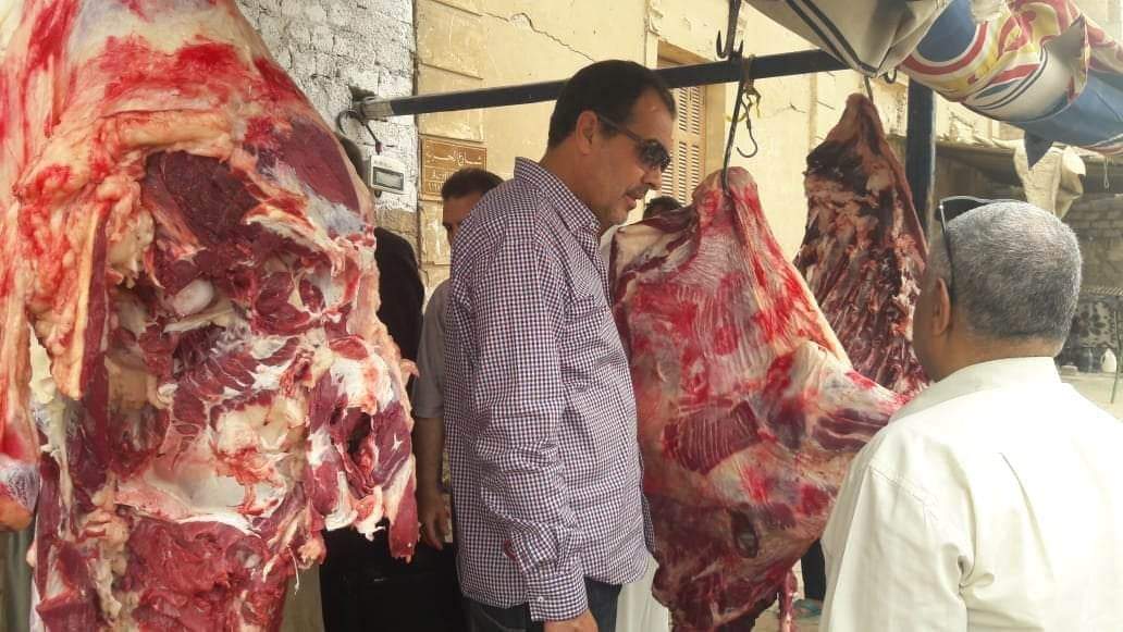 افتتاح منفذاً لبيع اللحوم و المواد الغذائية في قرية صندفا بمركز بنى مزار