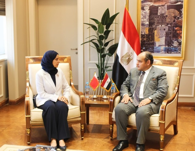وزير التجارة والصناعة يستقبل سفيرة  البحرين بالقاهرة لتعزيز التعاون بين البلدين