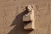 خبير أثري: يكشف مواجهة المصريين القدماء للزلازل وأول جهاز رصد له في التاريخ