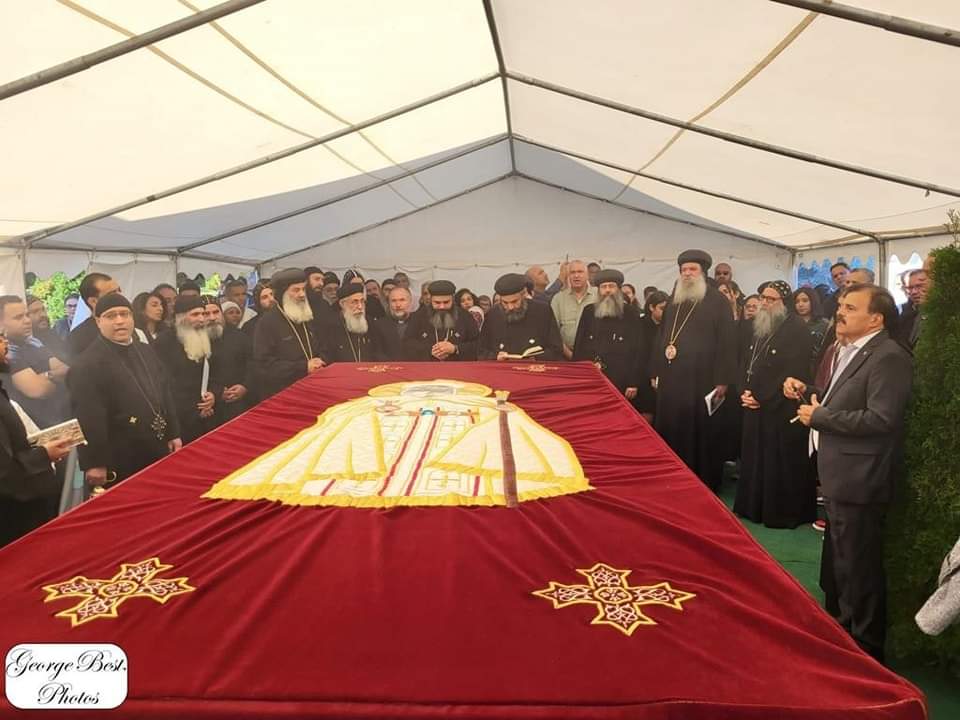 الكنيسة الأرثوذكسية بألمانيا  تقيم قداس ذكرى أربعين الأنبا ميشائيل 