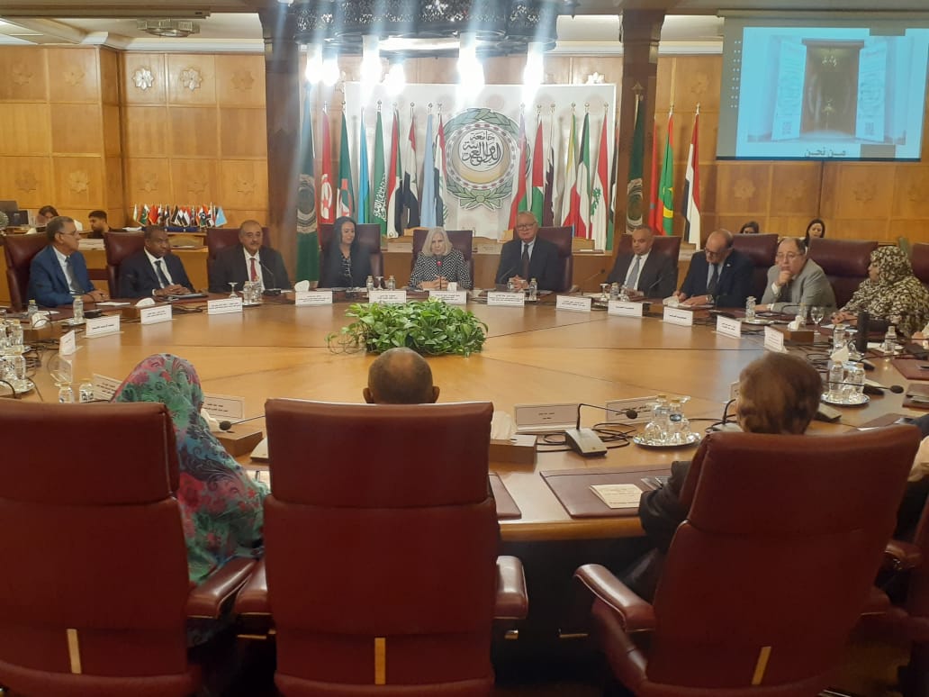 انطلاق مؤتمر المرأة والسلام تحت شعار التحديات الراهنة في الإطار العربي 
