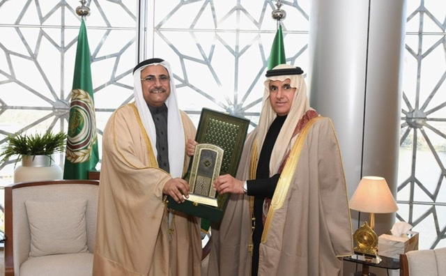 مندوب السعودية لدى الجامعة العربية يستقبل رئيس البرلمان العربي