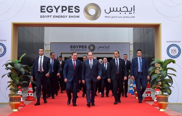 بالصور.. السيسي يفتتح فعاليات مؤتمر ومعرض مصر الدولي للطاقة 