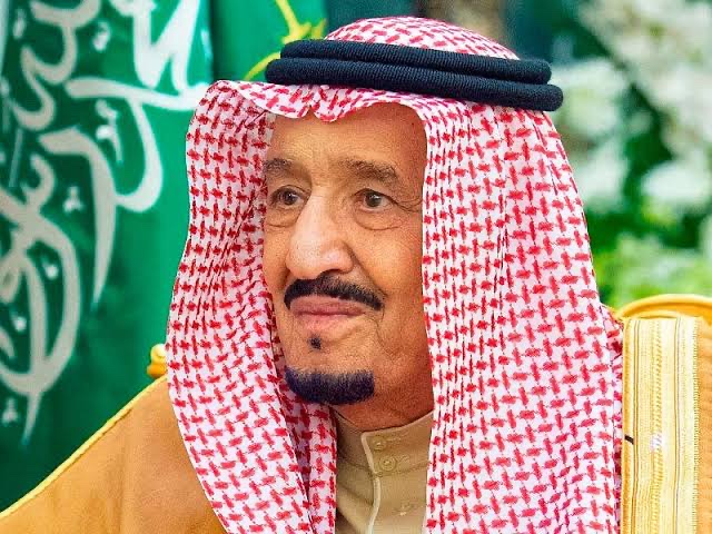 الملك سلمان يهنئ الشعب السعودي بحلول شهر رمضان 