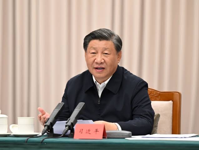 شي : الكوادر الشابة هي قوة حيوية لتطوير قضايا الحزب الشيوعي الصيني والدولة