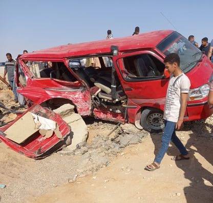وفاة 3 أشخاص وإصابة 11 آخرين في حادث تصادم بجنوب سيناء