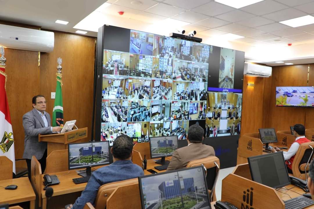 محافظ المنيا يعلن افتتاح مركز سيطرة الشبكة الوطنية للطوارئ والسلامة العامة بالمحافظة