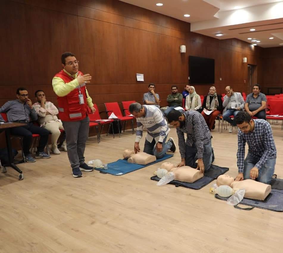  وزير الصحة يوجه بتكثيف البرامج التدريبية  لأفراد البعثة الطبية للحج وتدريبهم على الخطط التنظيمية للعمل بالسعودية