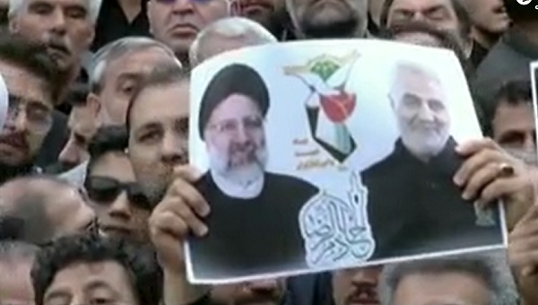 بدء مراسم تشييع رئيسي ومرافقيه في تبريز قبل نقلهم إلى طهران
