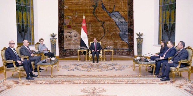 السيسي يستعرض مع رئيسة بنك التنمية الجديد مسار العلاقات  بين مصر والبنك