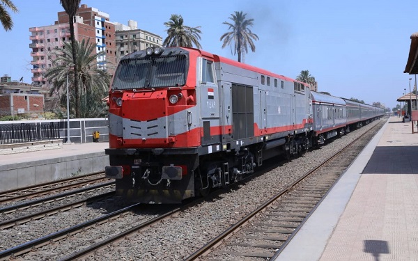 السكك الحديدية: تخفيض السرعة المقررة للقطارات لارتفاع درجات الحرارة وحفاظا على سلامة الركاب