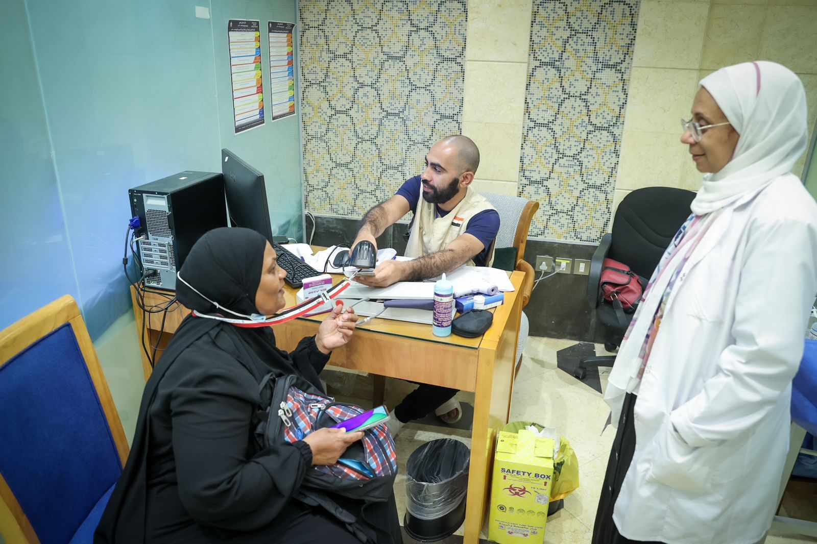 الصحة: تقديم خدمات الكشف والعلاج لـ18 ألف و726 حاجا مصريا من خلال عيادات بعثة الحج الطبية في مكة والمدينة