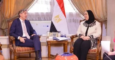 وزيرة التضامن تستعرض جهود الدولة فى دعم الأشقاء الفلسطينيين والسودانيين فى مصر

