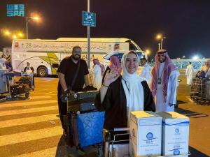 مغادرة ألفين من ضيوف برنامج خادم الحرمين بعد أداء مناسك الحج وزيارة المدينة المنورة