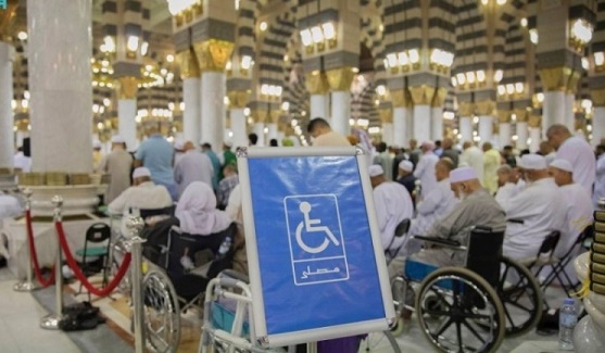  مصليات وغرفة خاصة بالصم وعربات لخدمة كبار السن وذوي الإعاقة بالمسجد النبوي 