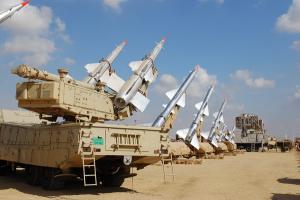بالصور.. قوات الدفاع الجوية: نمتلك قدرات تكنولوجية حديثة ومتكاملة وأسلحة متطورة لحماية سماء مصر من العدائيات