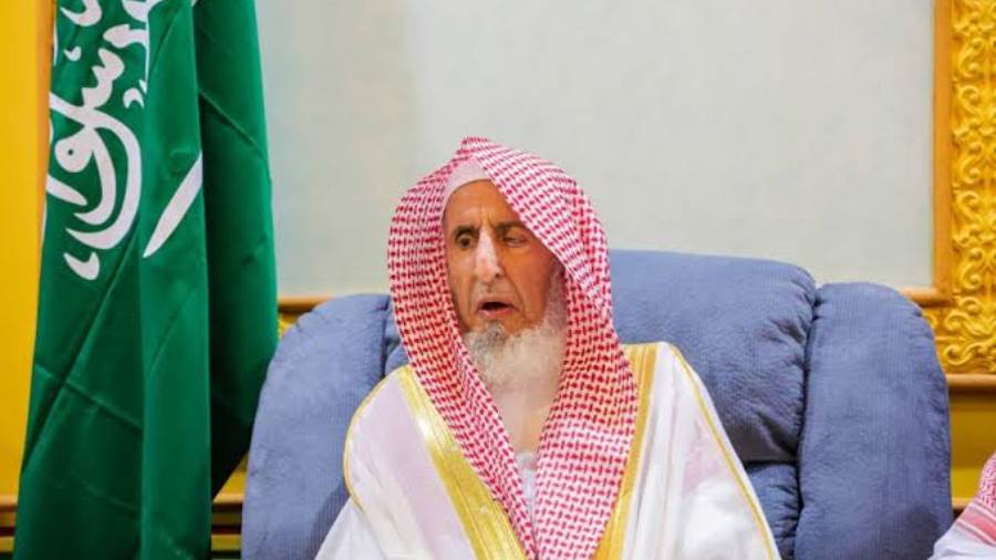  مفتي عام السعودية يحذر من الحج دون تصريح 