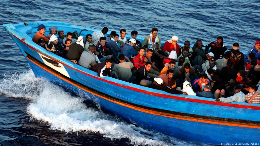علي متنها 31 جنسية.. إنقاذ سفينة هجرة غير شرعية في الإسكندرية