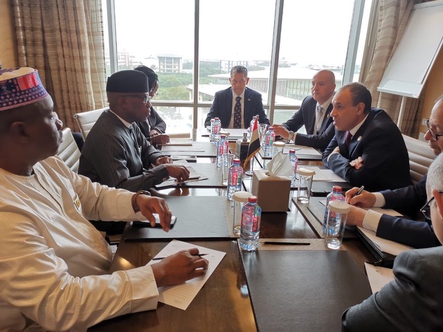 وزير الخارجية يلتقي مفوض الشؤون السياسية والسلم والأمن بالاتحاد الأفريقي