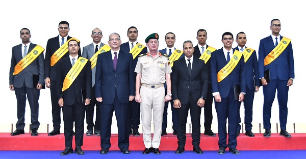 الأكاديمية العسكرية تحتفل بتخرج الدفعة الأولى 