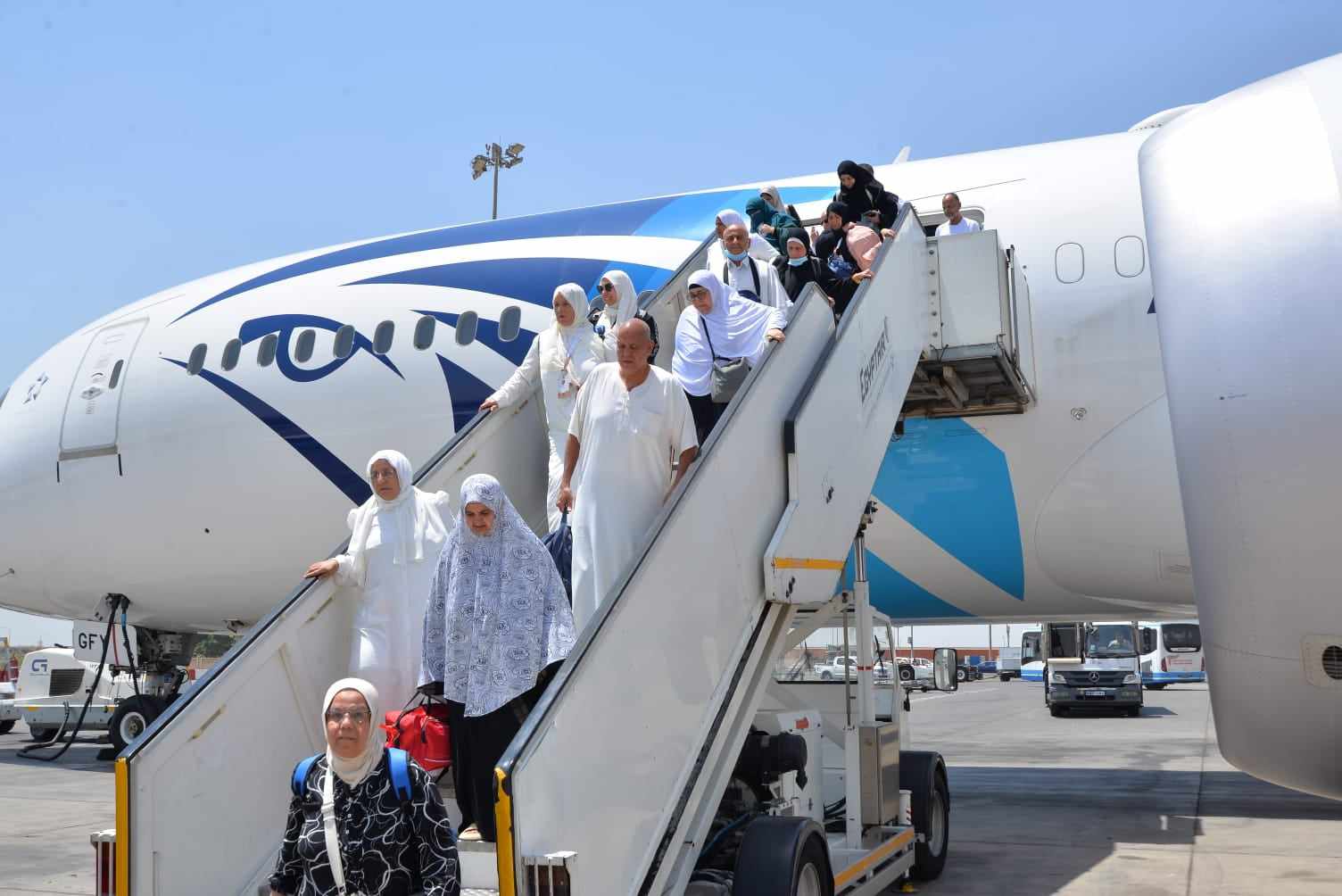 مصر للطيران تختتم موسم الحج هذا العام بنجاح بعد تنظيم 240 رحلة جوية

