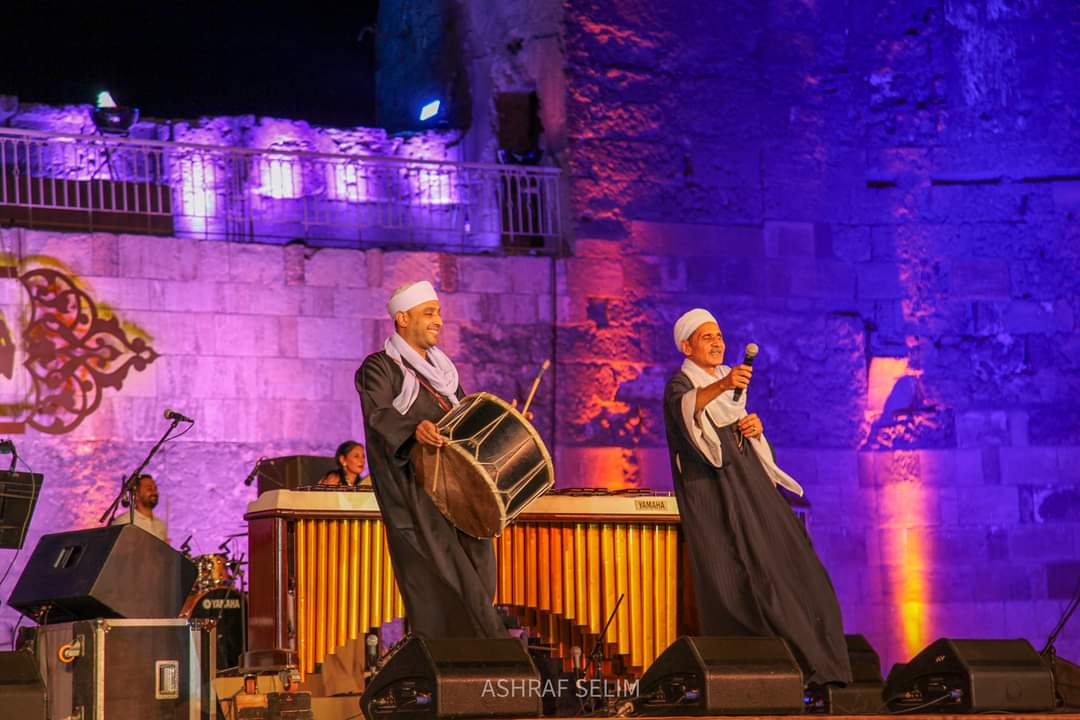 في مهرجان القلعة اليوم | فرقة الإنشاد الديني يعقبها حفل إيهاب توفيق..وهؤلاء هم المكرمون

