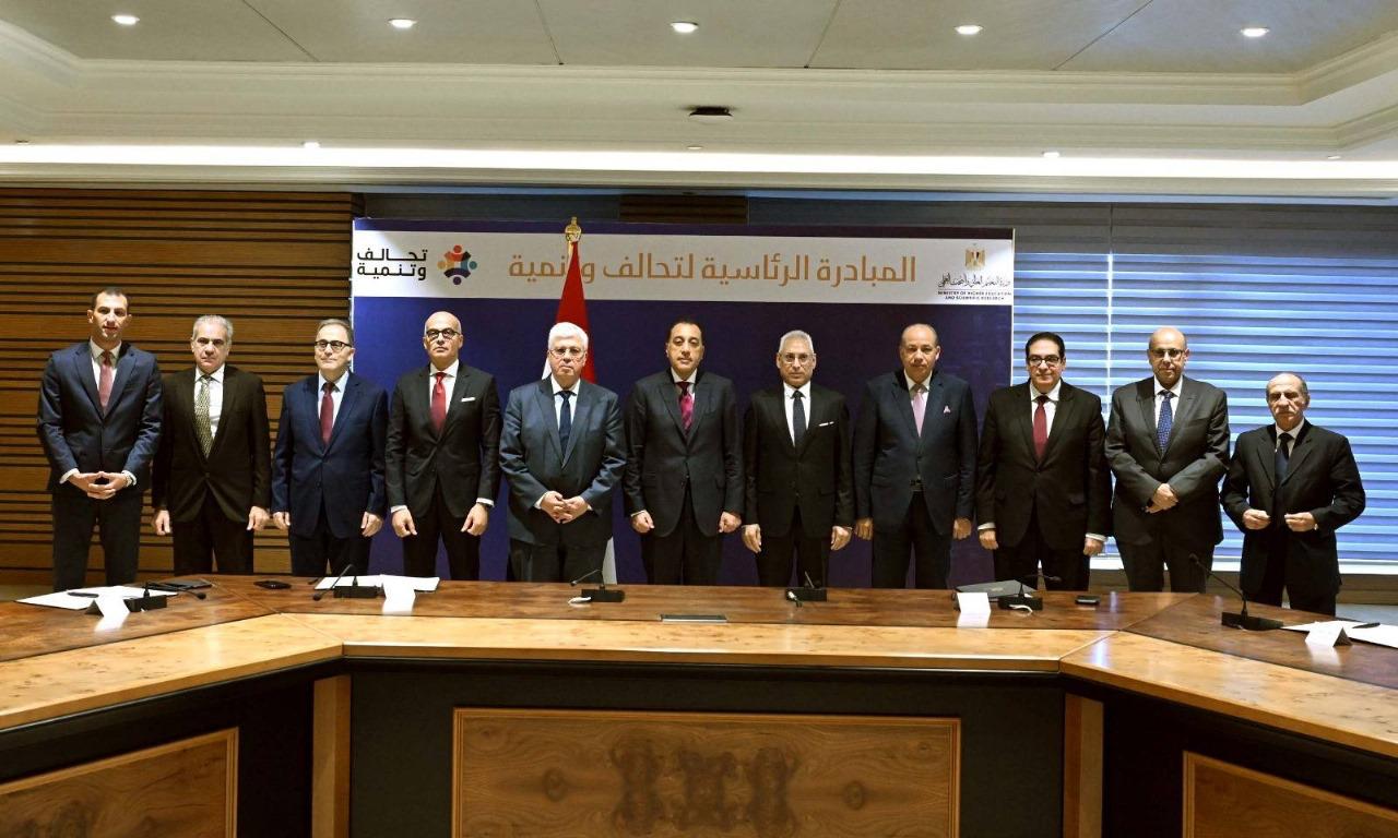 رئيس جامعة المنيا يوقع البروتوكول التنفيذي لتحالف الريادة الخضراء التي تقوده الجامعة ضمن