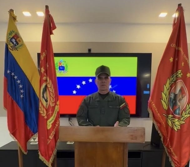 فنزويلا تعلن التعبئة وتتمسك بحق الدفاع عن النفس