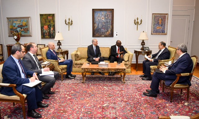 وزير الخارجية يستقبل رئيس جامعة كارلتون الكندية لبحث سبل تعزيز التعاون الأكاديمي والعلمي بين مصر وكندا