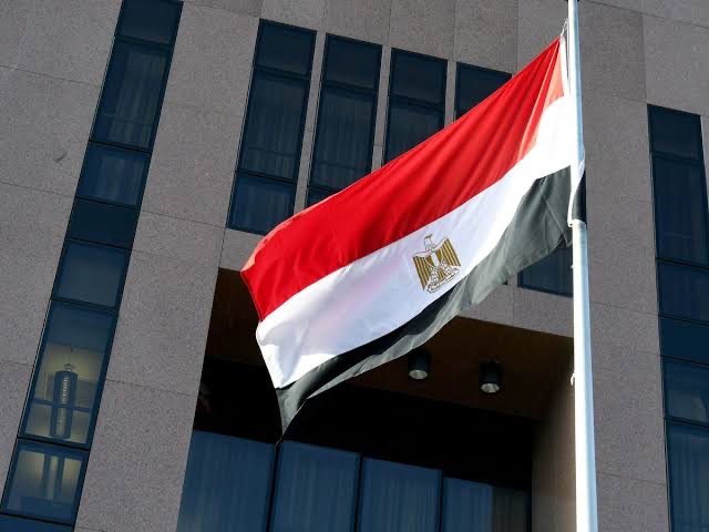 مصر تدين الاعتداءات على مملكة البحرين بطائرات مسيرة وتؤكد تضامنها الكامل معها