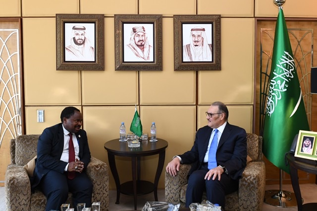 سفير السعودية لدى مصر يستقبل نظيره البوروندي