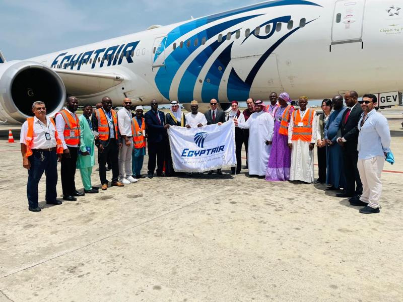 إشادة من غينيا بجهود وزارة الطيران ومصر للطيران في نقل حجاج كوناكري