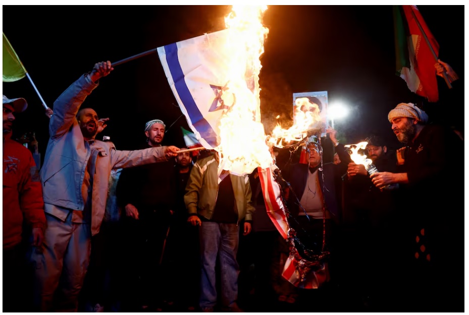 إسرائيل تشن أعنف ضربات على لبنان رغم توقف هجمات حزب الله.. وواشنطن: ليس جزءا من الهدنة